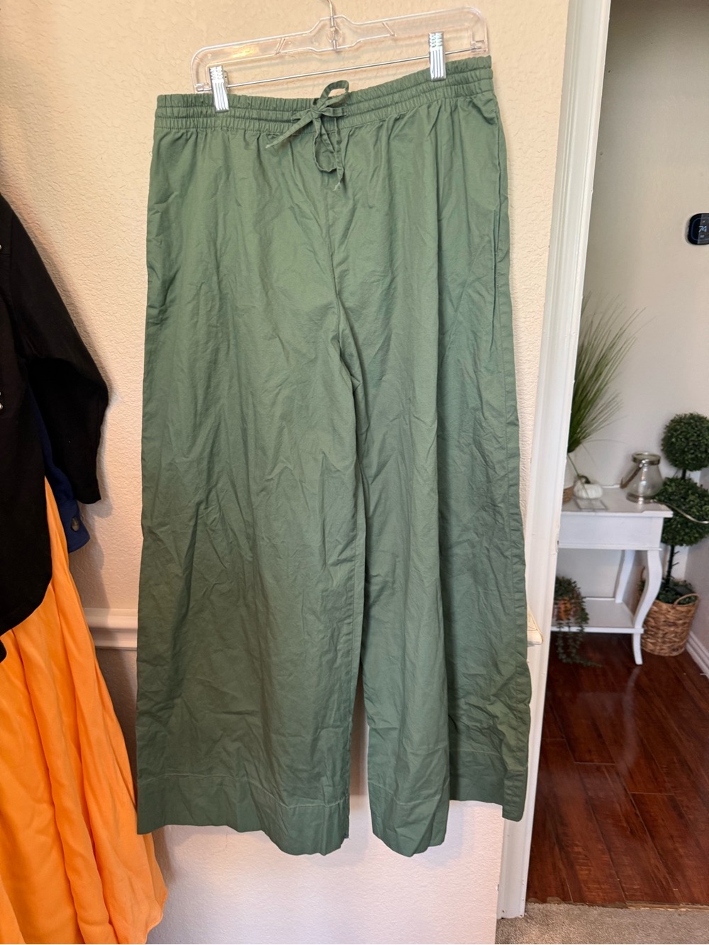 Zara wide legs Olive Green Drawstring Wide-Leg Pants - Picture 7 of 7